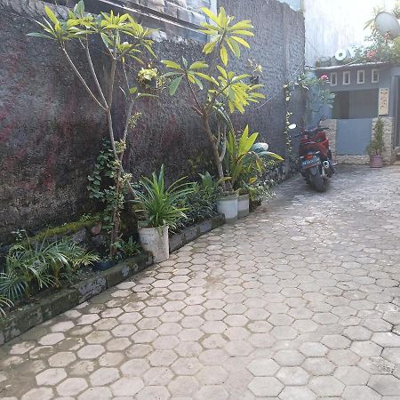 Ayu Homestay Kuta  Extérieur photo