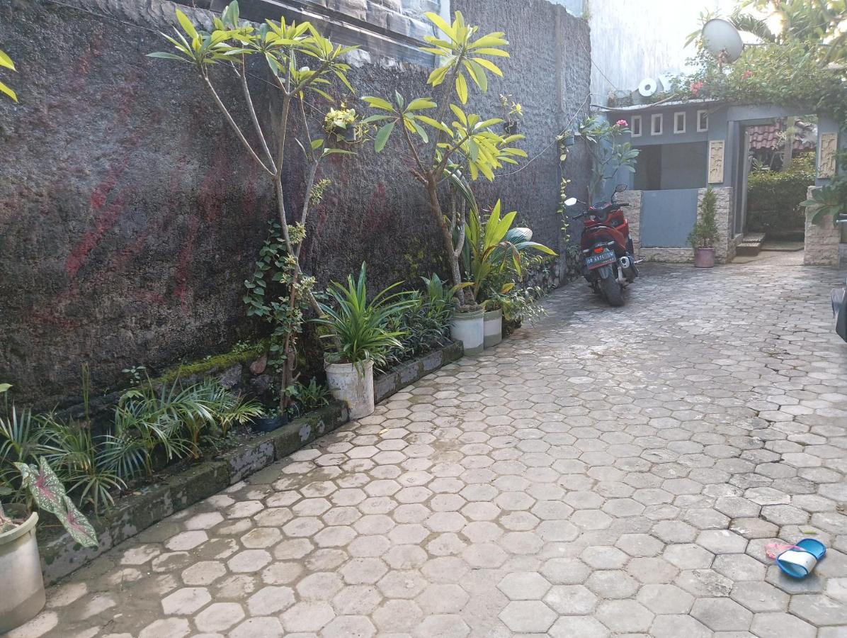 Ayu Homestay Kuta  Extérieur photo