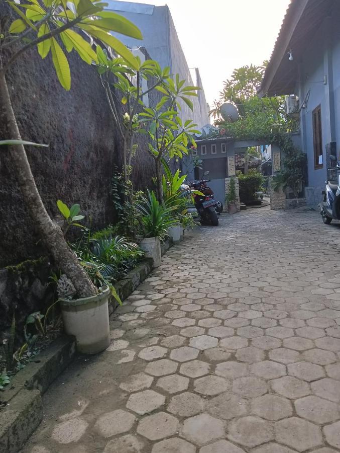 Ayu Homestay Kuta  Extérieur photo